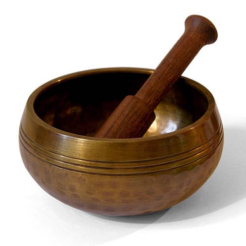 Hand-Hammered Brass Singing Bowl – Rich Harmonics & Meditation