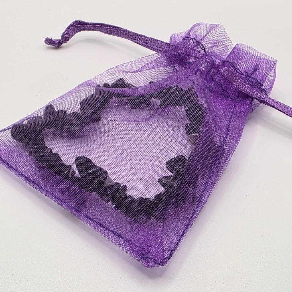Black obsidian chip bracelet in organza gift bag – ready for gifting or personal use