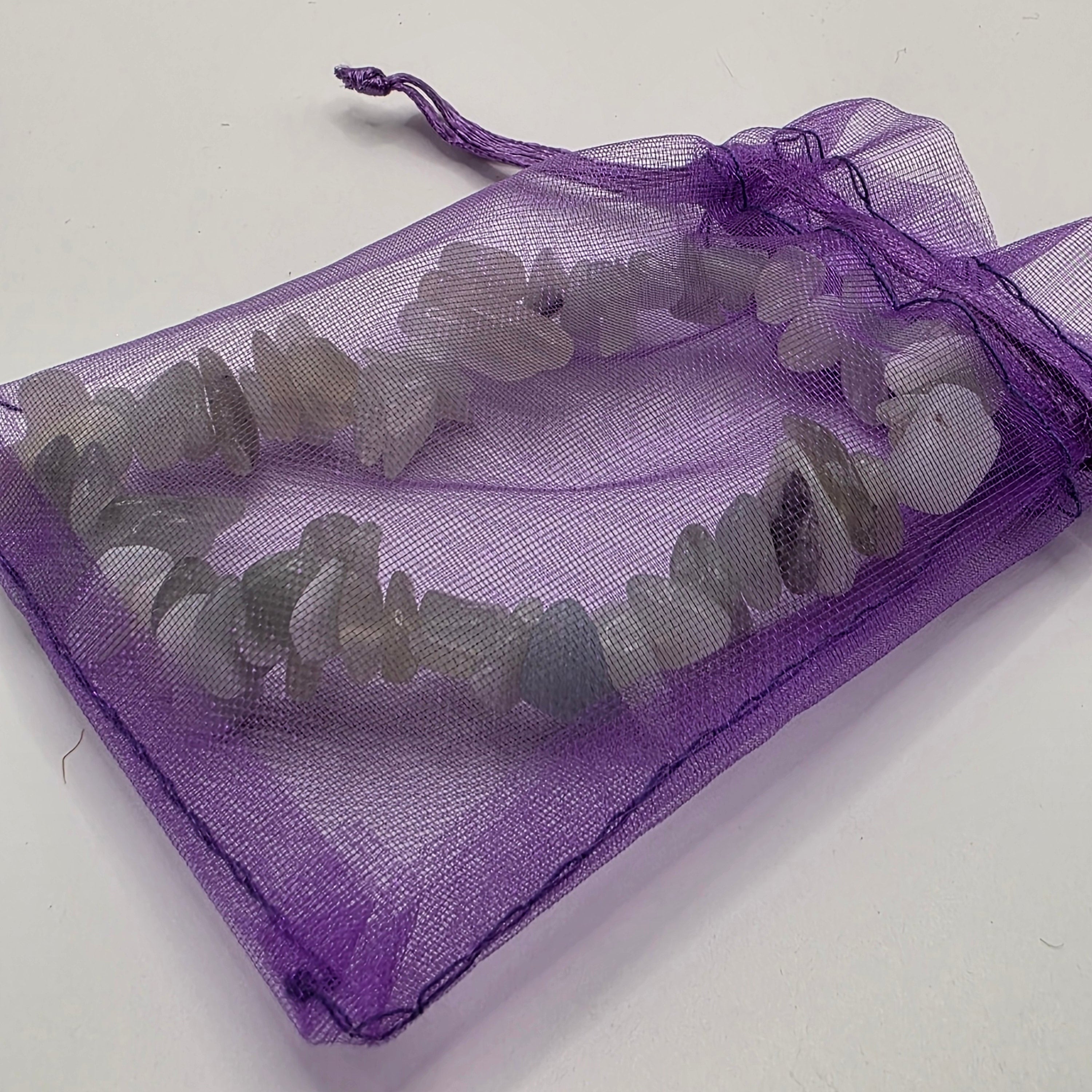 Jade chip bracelet in organza gift bag – ready for gifting or personal use