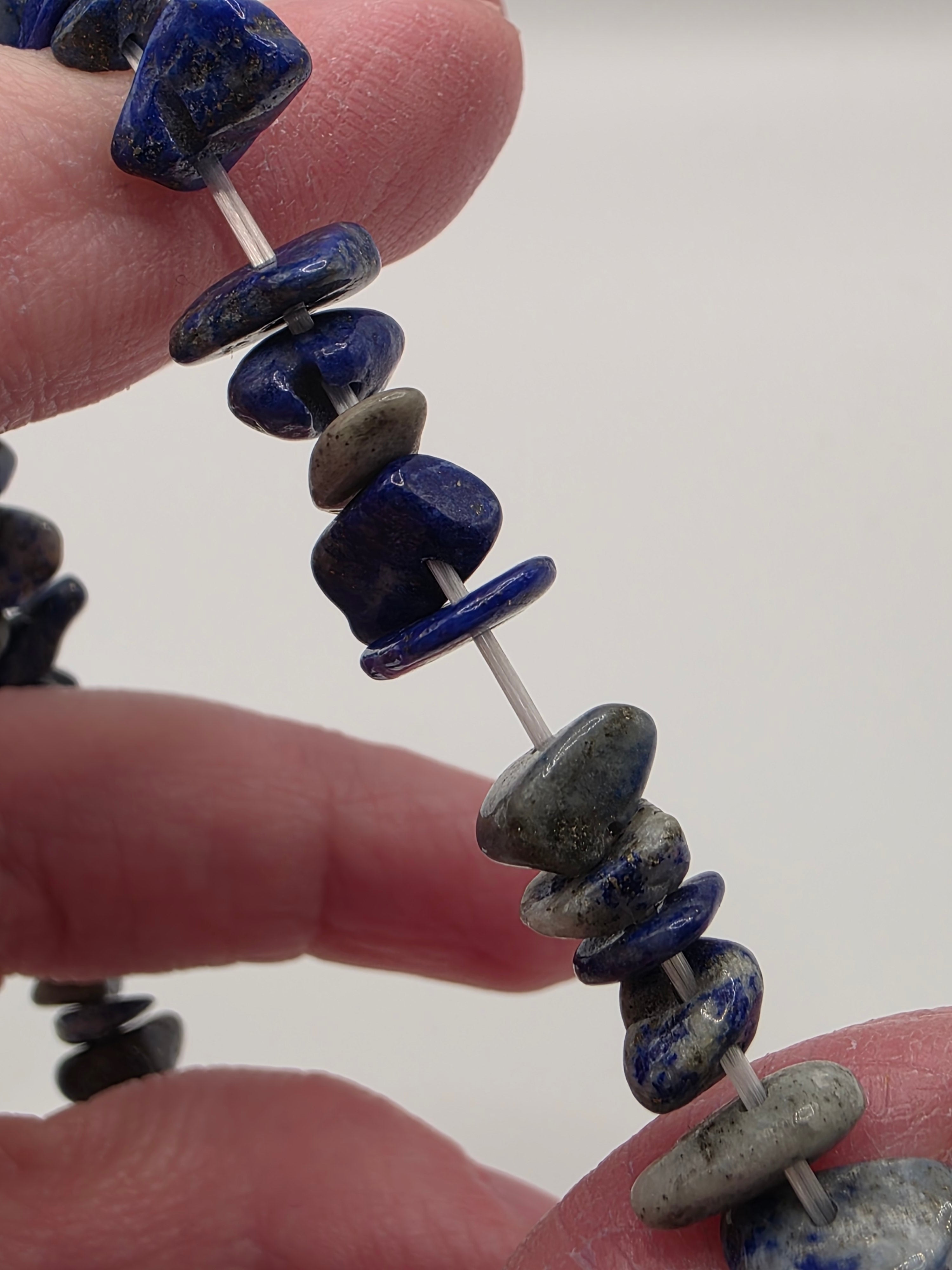 Close up showing double strung elastic construction – two strands for extra durability and security