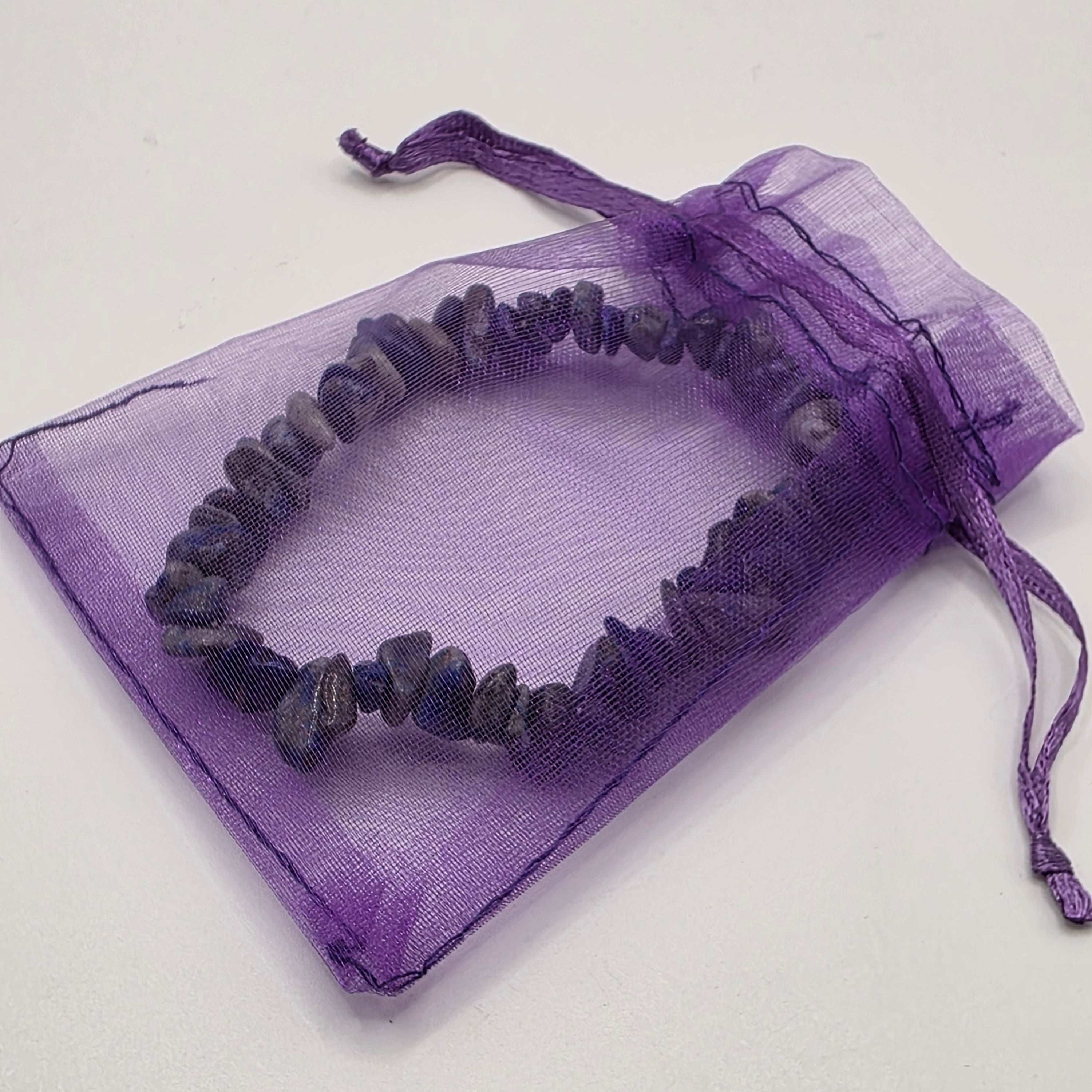 Lapis lazuli chip bracelet in organza gift bag – ready for gifting or personal use