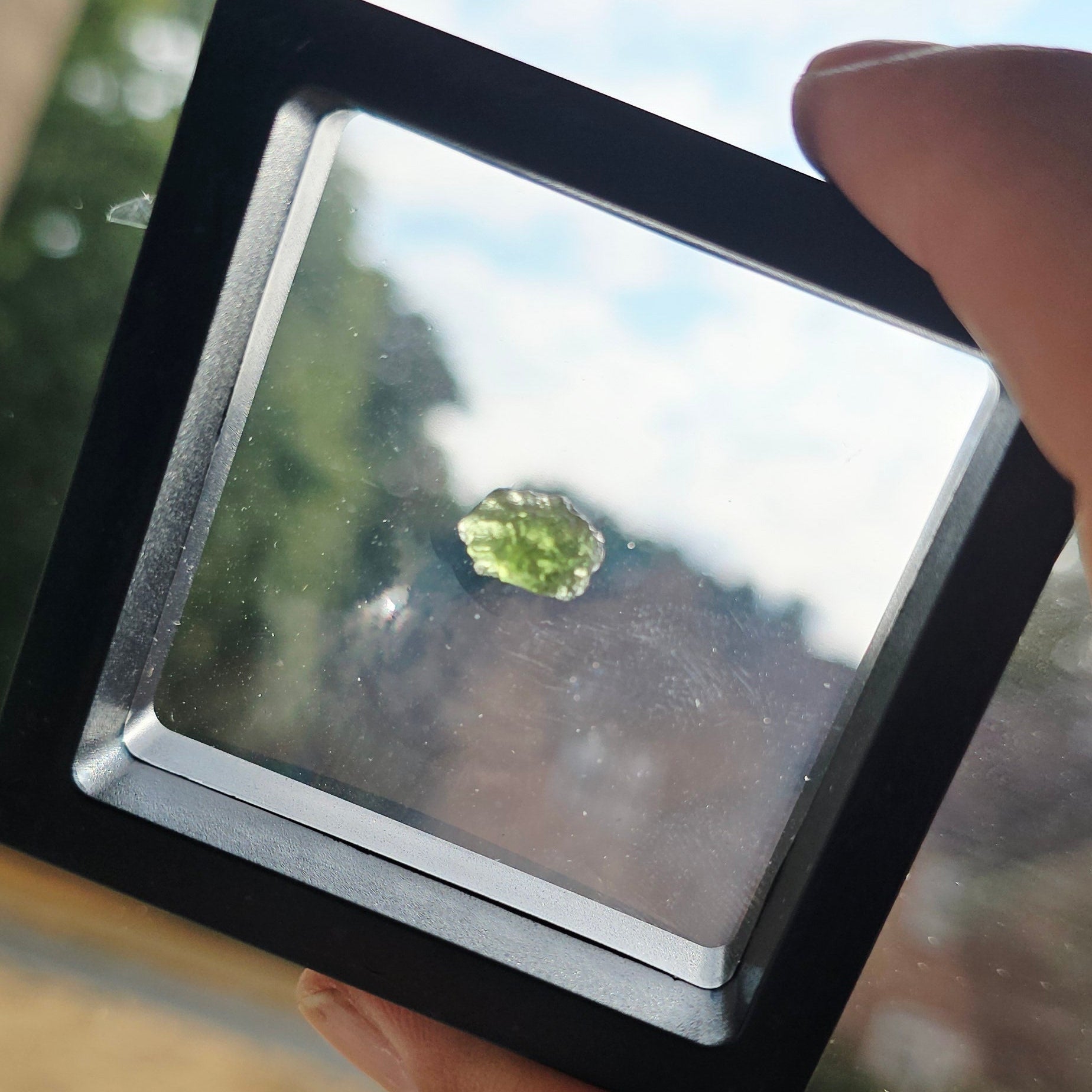 Genuine Moldavite Raw Chip – Transformation & High Vibration 0.6 - 0.7g