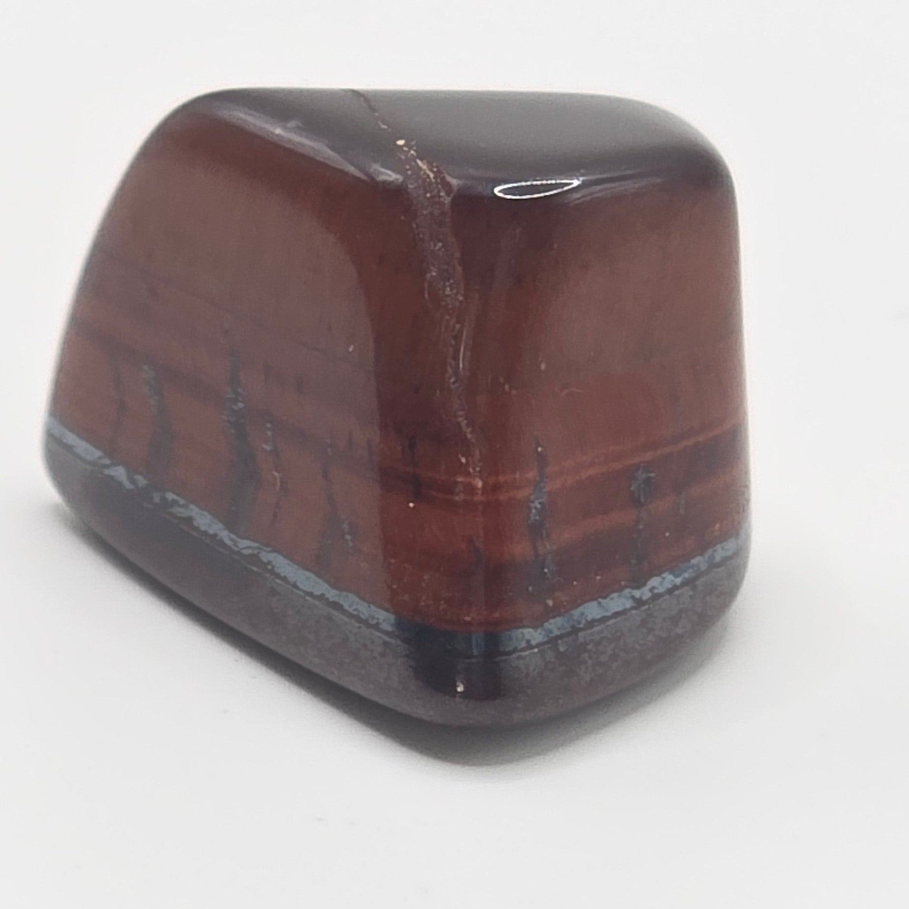 Red Tiger Eye – The Stone of Confidence and Courage