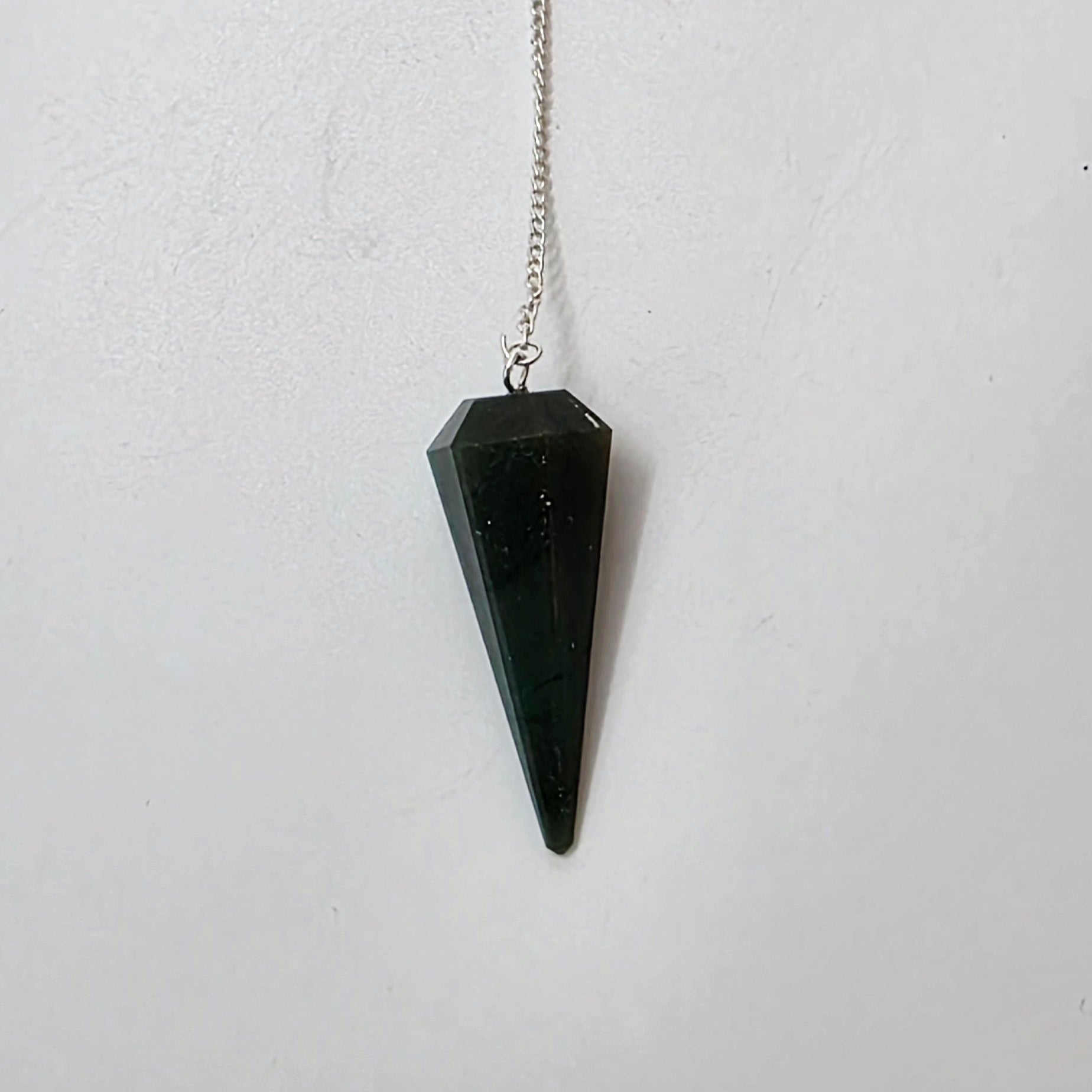 Green Aventurine Pendulum – Faceted Dowser – Luck & Heart Healing – Silver Chain