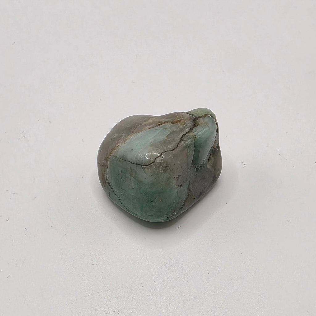 Natural Emerald Tumbled Crystal – Brazilian Emerald – 10g