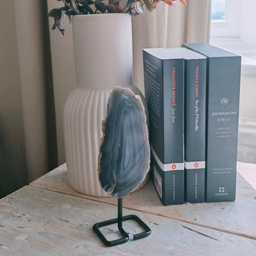 Purple Agate Slice on Stand – 17cm