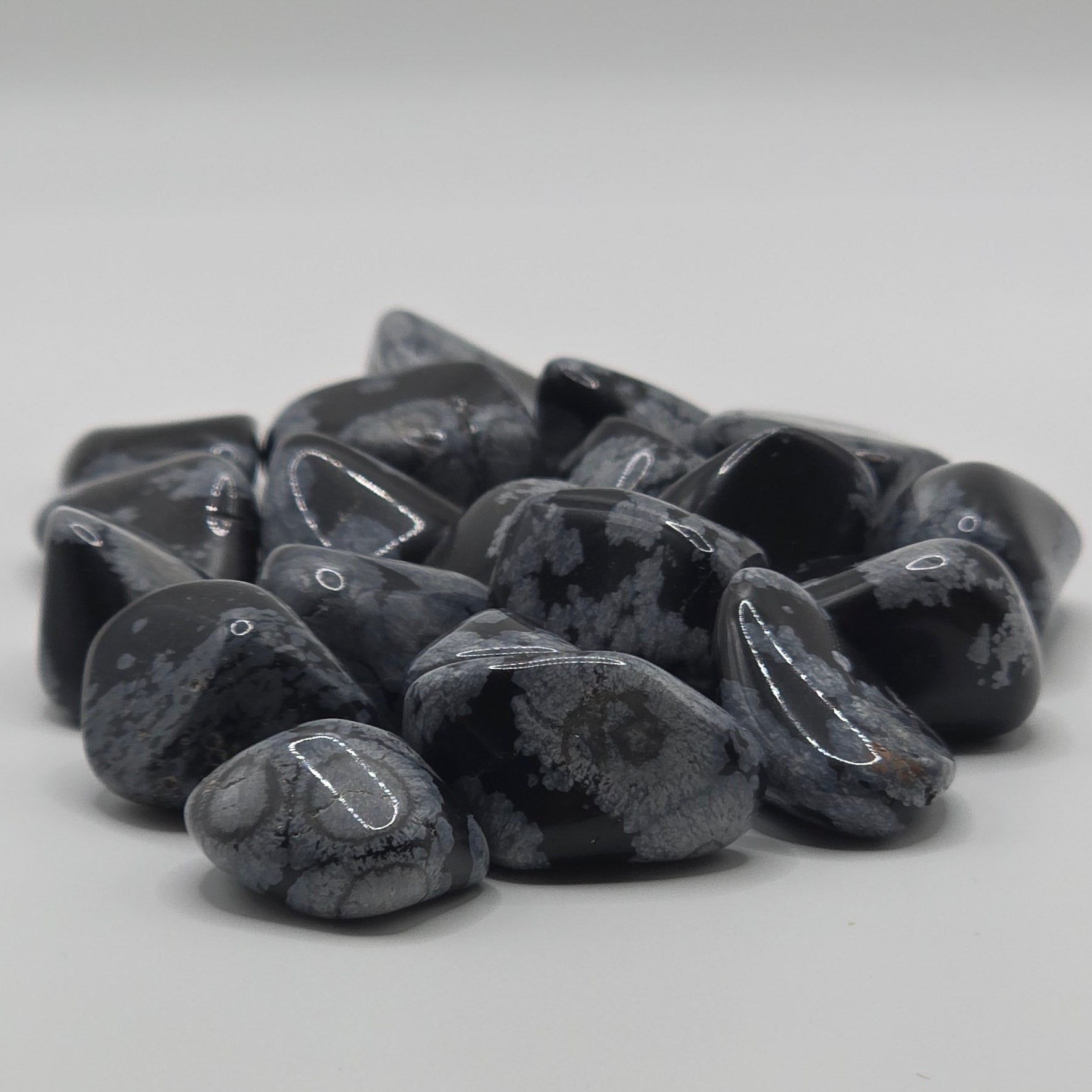 Snowflake Obsidian Tumbled Stone – 2-3cm – Purity & Clarity