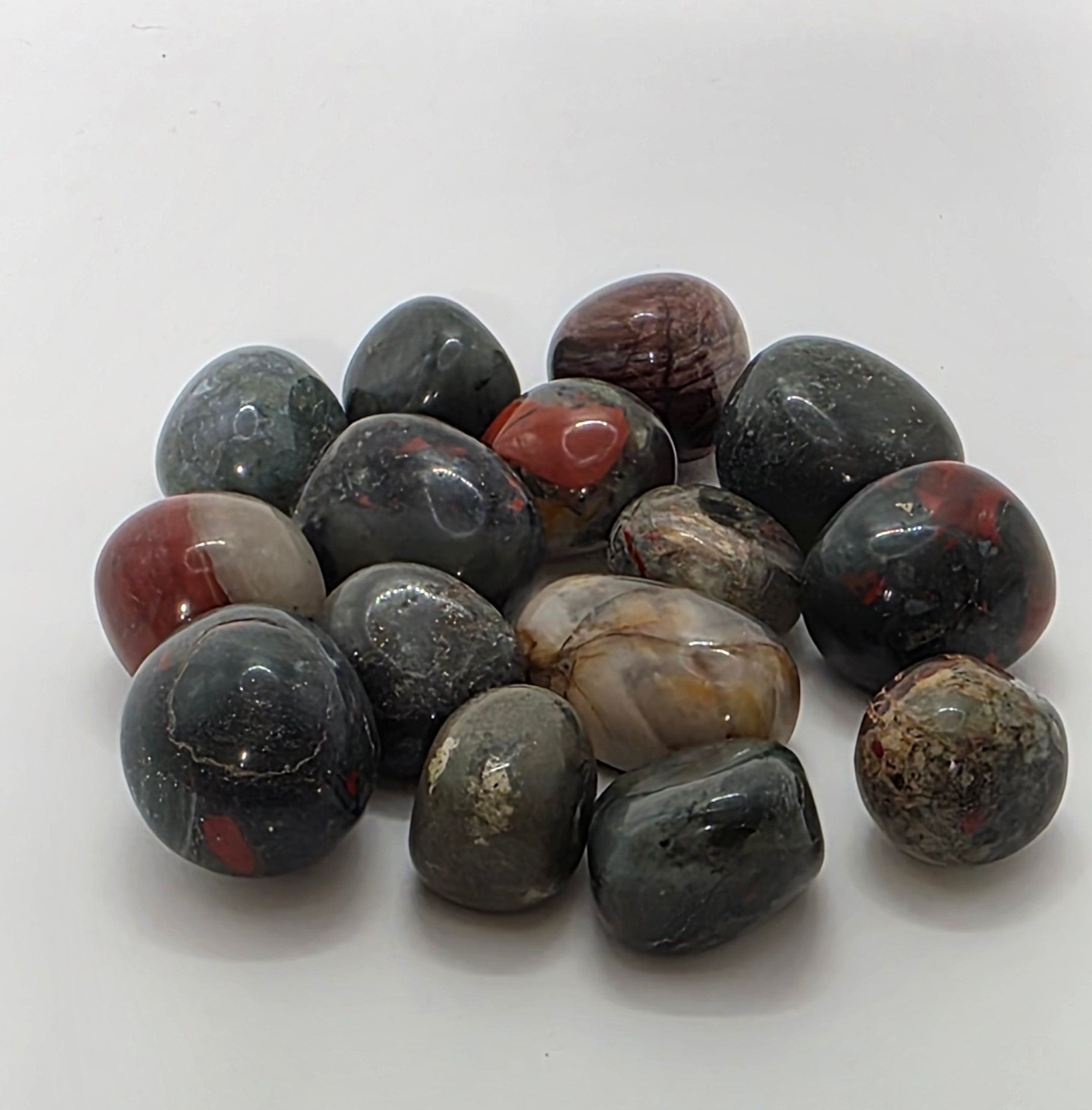 Bloodstone Tumblestones – Courage, Vitality & Purification