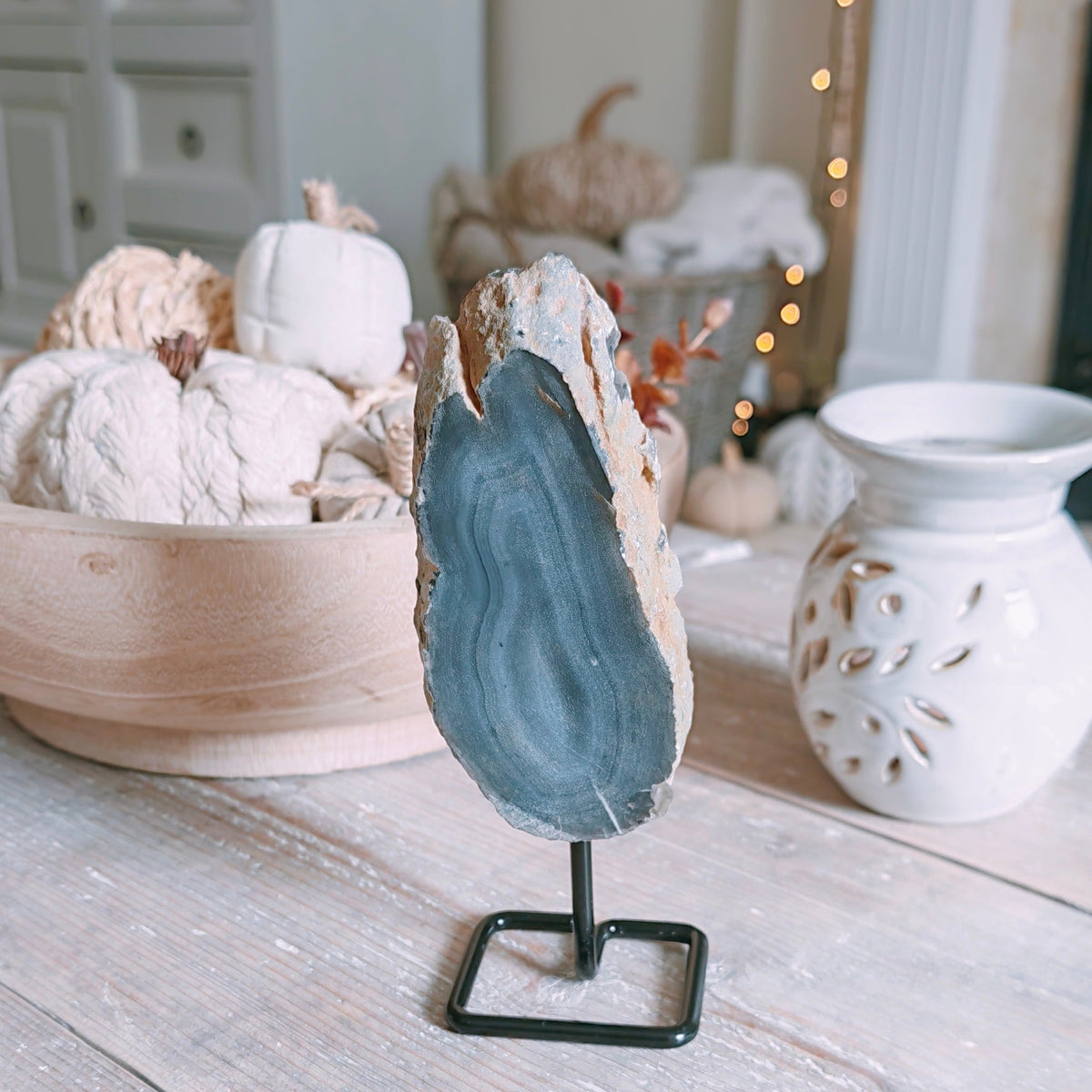 Purple Agate Slice on Stand – 17cm