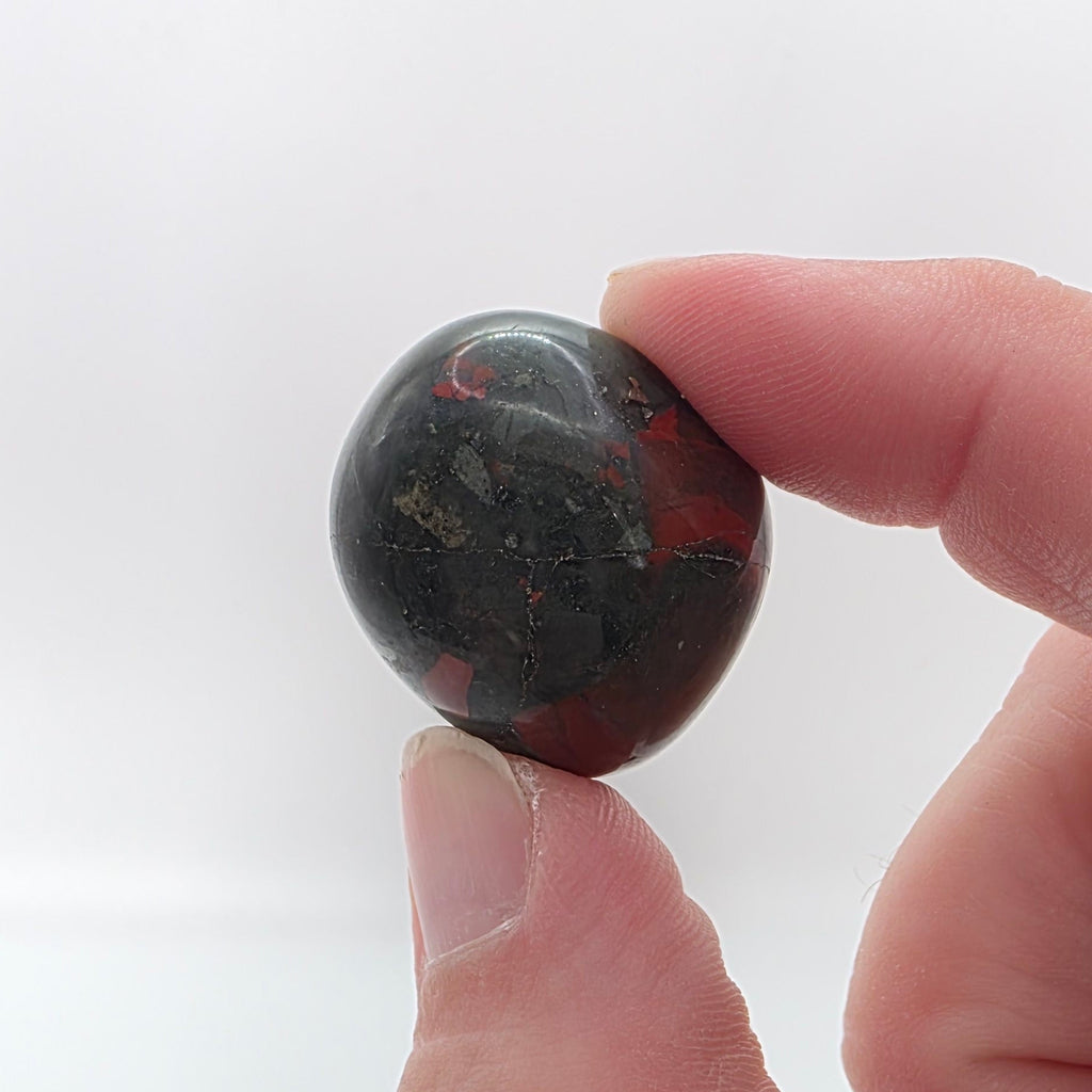 Bloodstone Tumblestones – Courage, Vitality & Purification