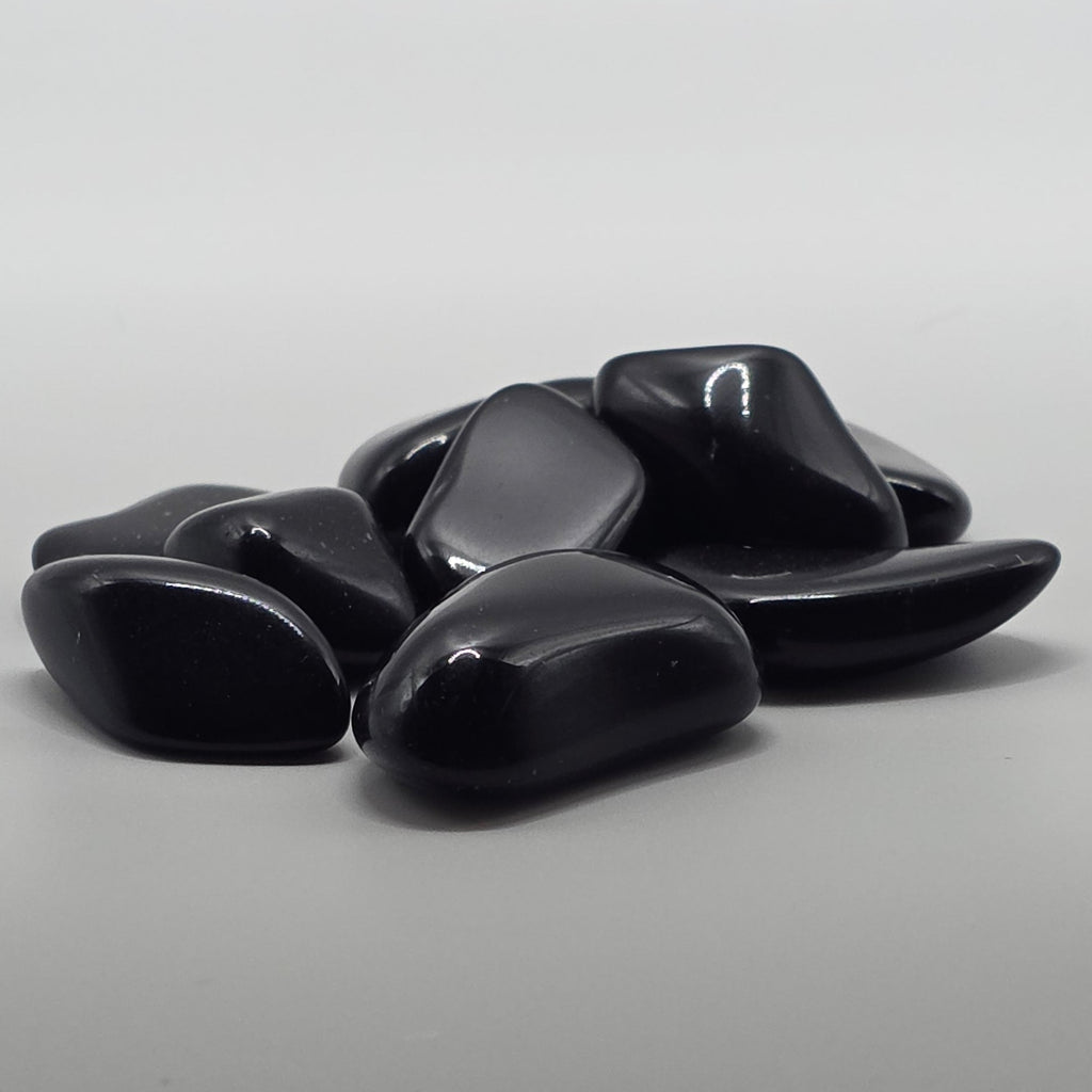 Black Obsidian Tumbled Stone – 2-3cm – Protection & Grounding